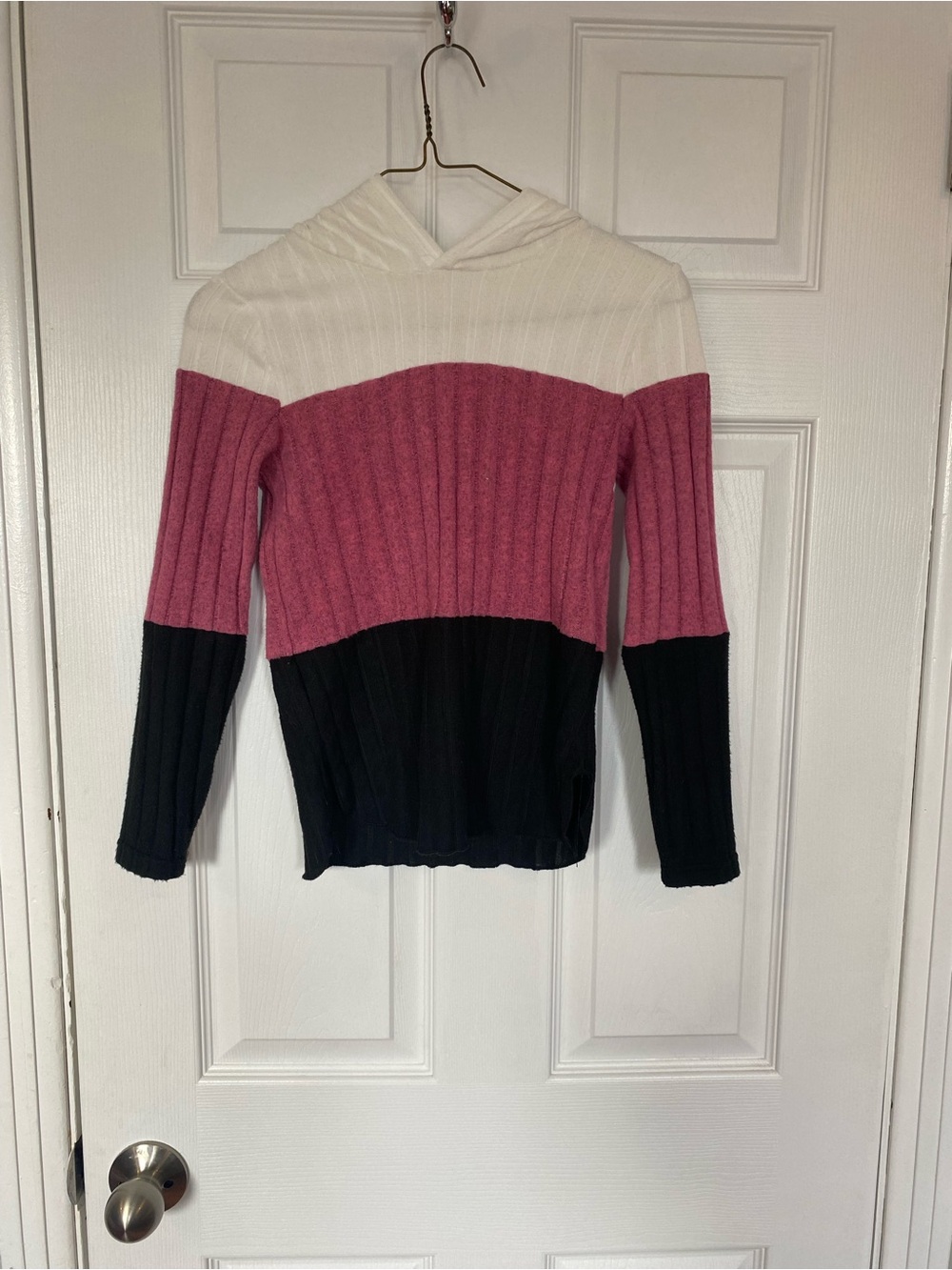 Colorblock Hooded Rib-Knit Sweater - Pink/White/Black